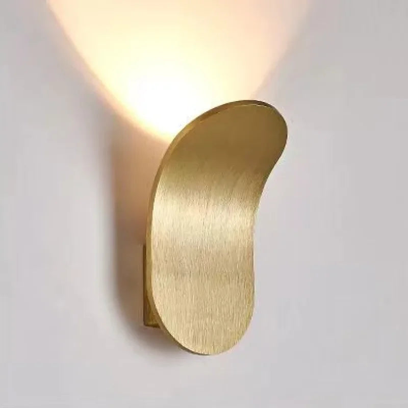 Luxe Curve Wall Light Elegance